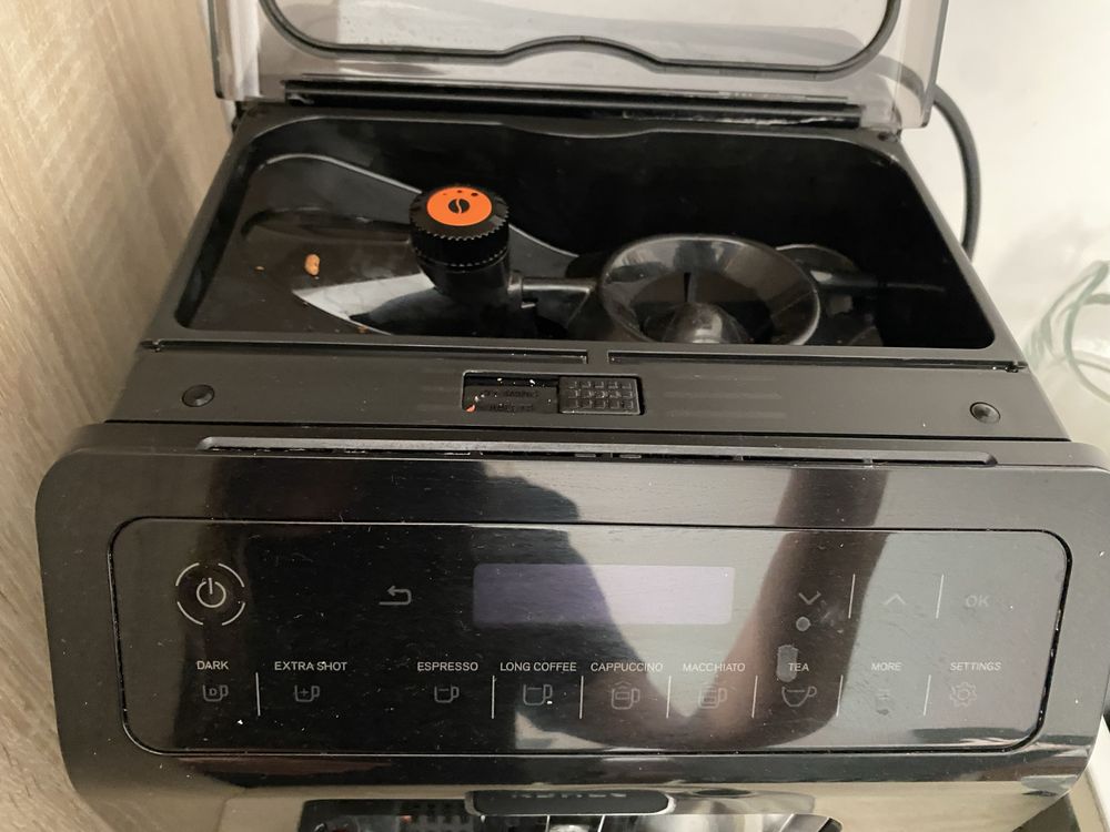 Кофемашина Krups Evidence Plus EA894T10 — Отличное состояние.