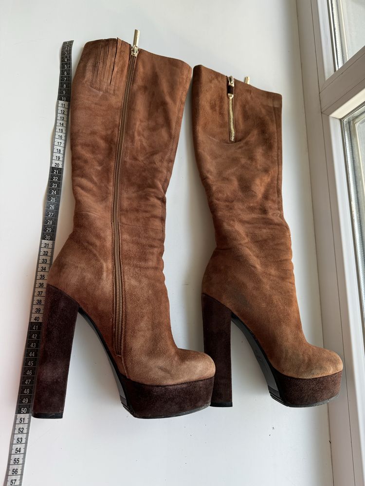 Продам зимние замшевые сапоги Medea, 36-37 рамер, кориченивые , б/у