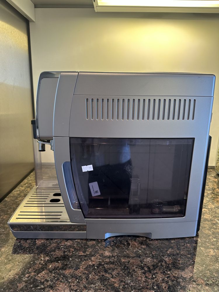 Кофемашина Delonghi ECAM 350.75