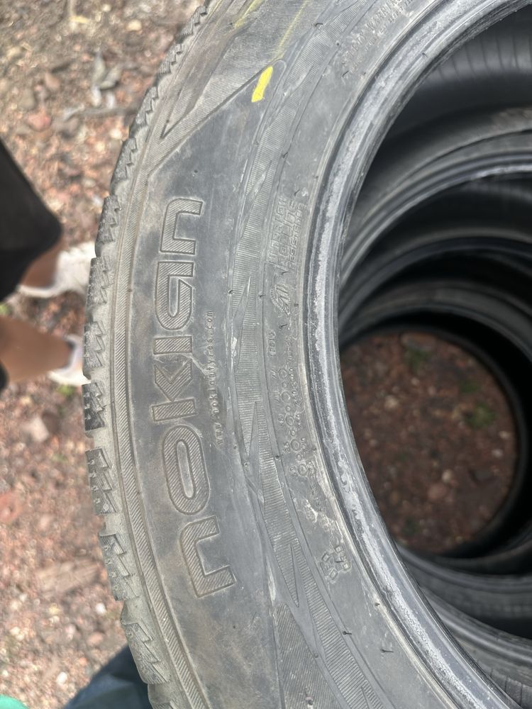 Продам резину нокиан 245/55/19