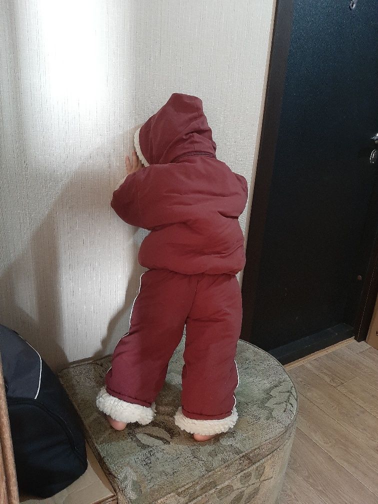 Отдам вещи  комбинезон  куртка на  мальчика