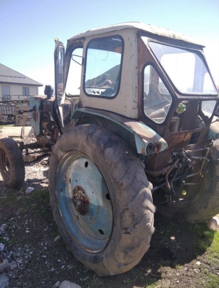 ЮМЗ на запчасти продам