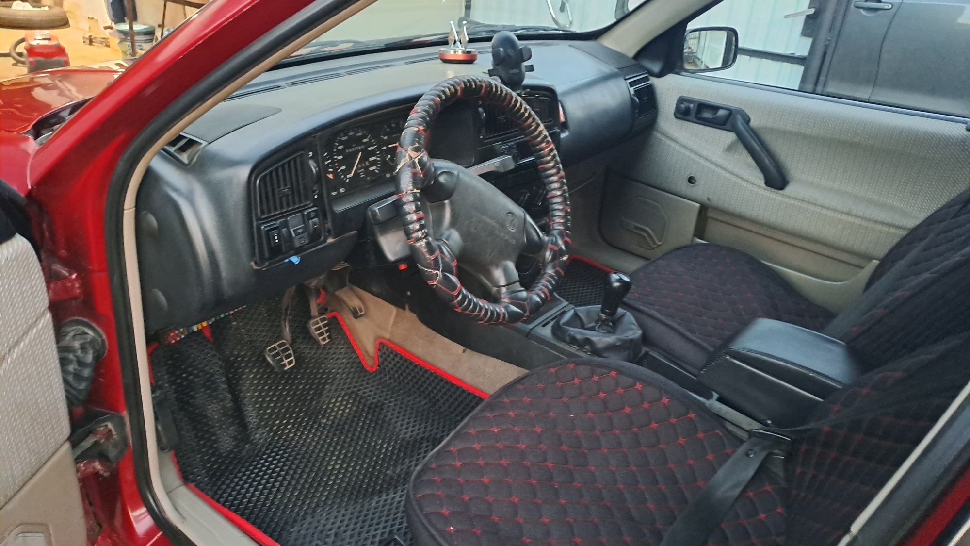 Продам Volkswagen Passat B3 1.8