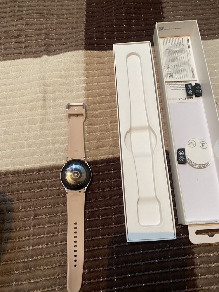galaxy watch 4 часы