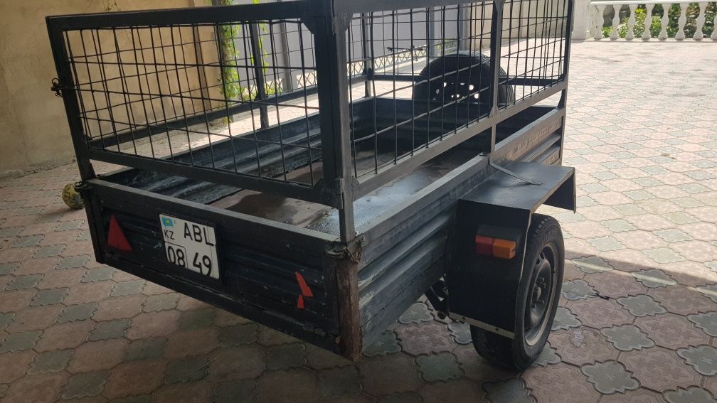 Продаётся легковой прицеп