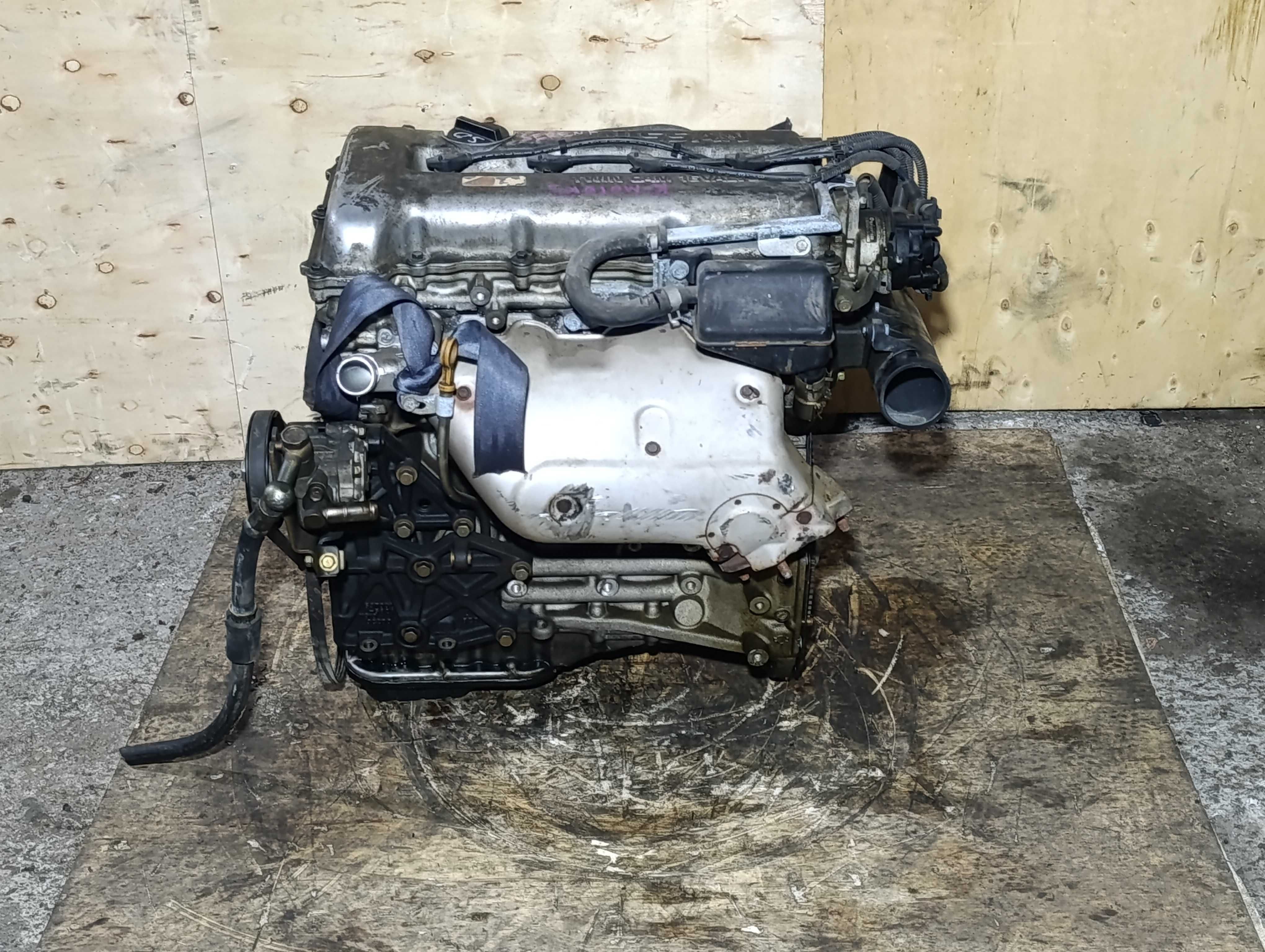Двигатель продольный SR20 SR20de 2.0 Nissan Serena C23 RWD