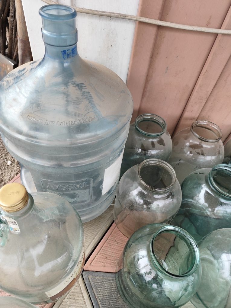 Продам банки и бутылки