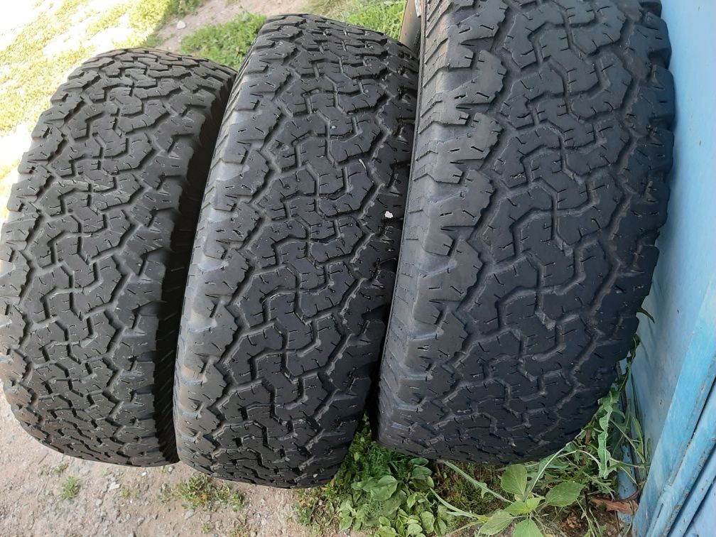 Продам шины 265/70/17 гудрич