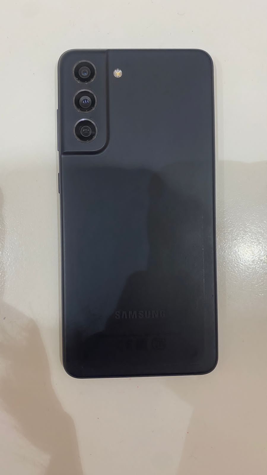 Samsung s21 fe телефон