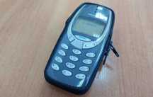 Телефон из 90х Nokia 3310