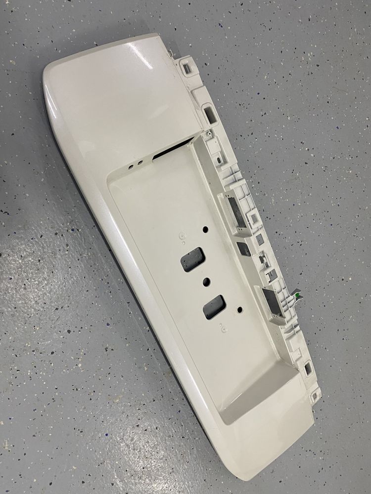 Подномерник Toyota Land Cruiser 150