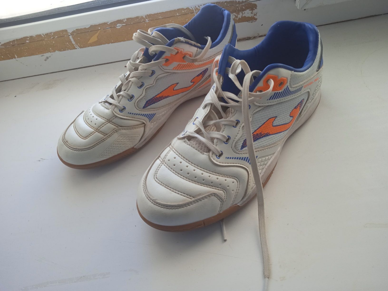 Продаю Футзалки JOMA в хорошем состоянии
