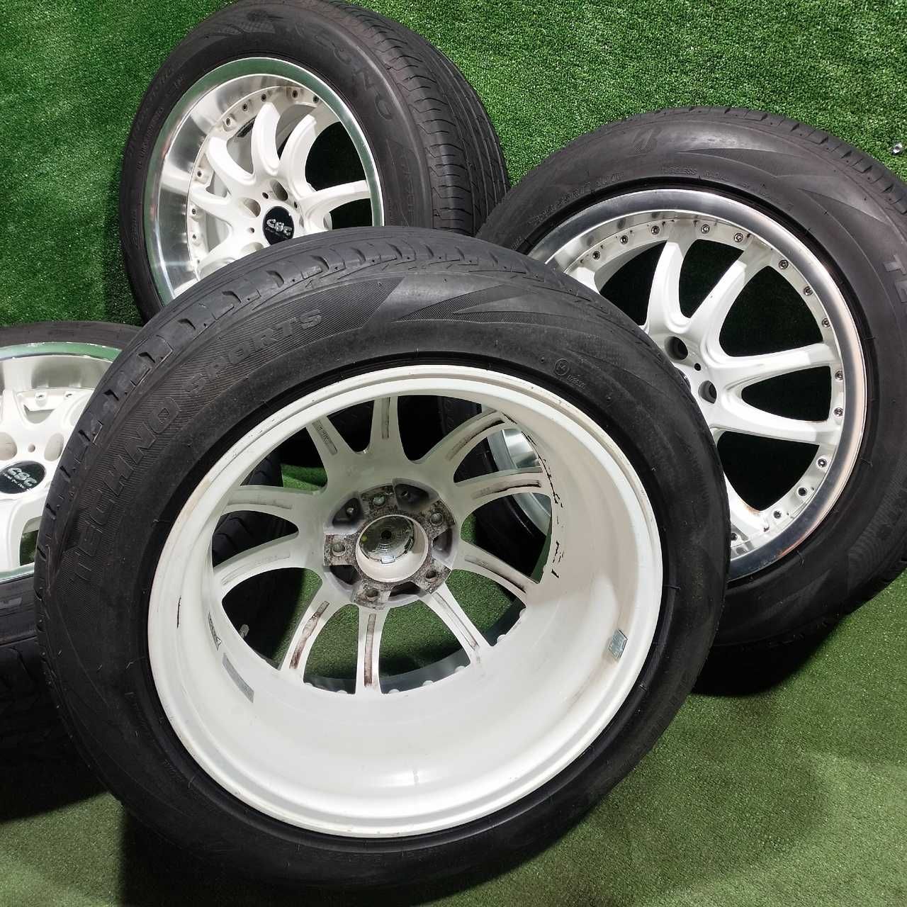 Продам Диски CST cireuit spec tune с полкой 225/55 R17 9J PSD 5/114,3