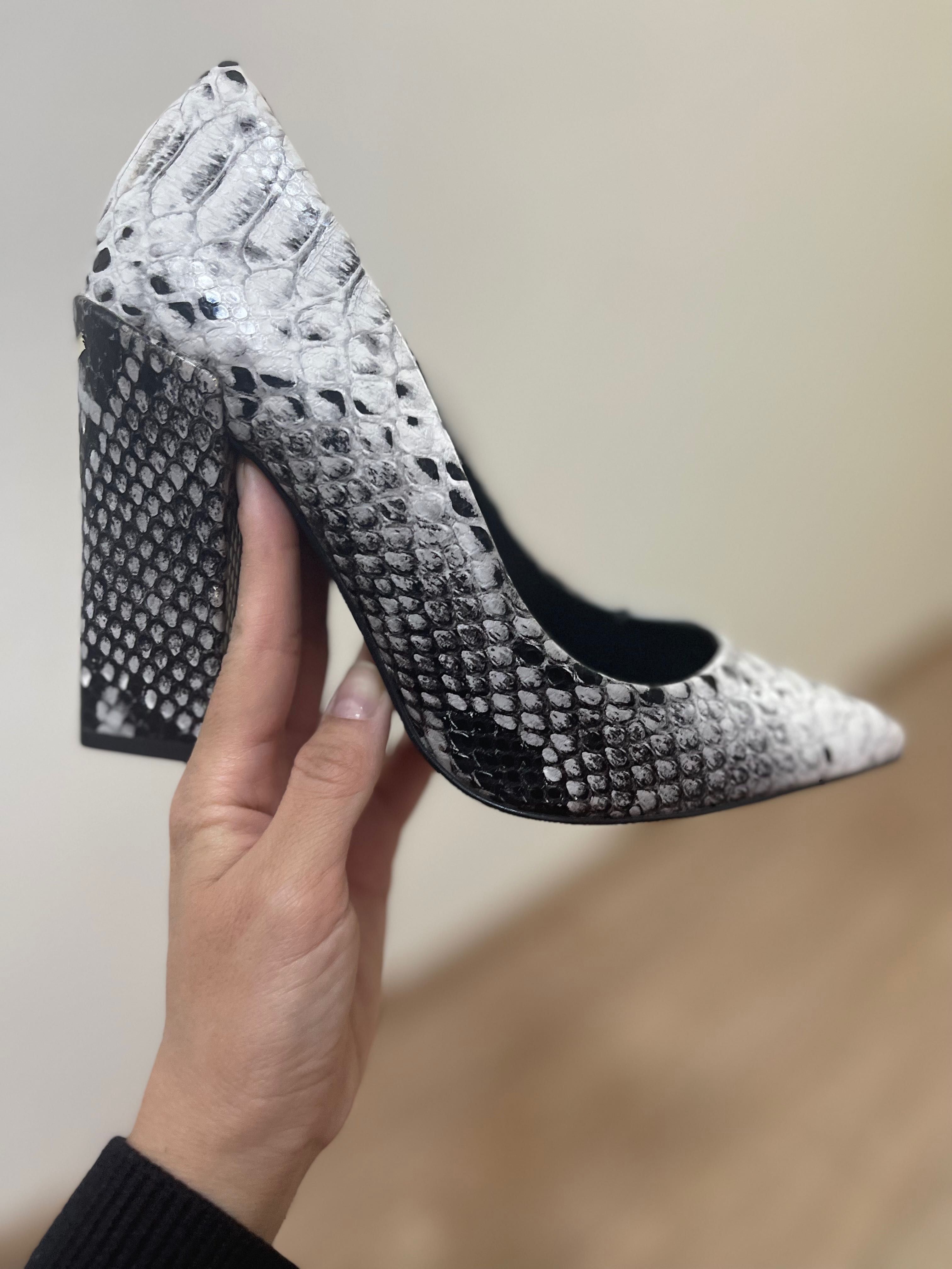 Продам туфли новые River Island