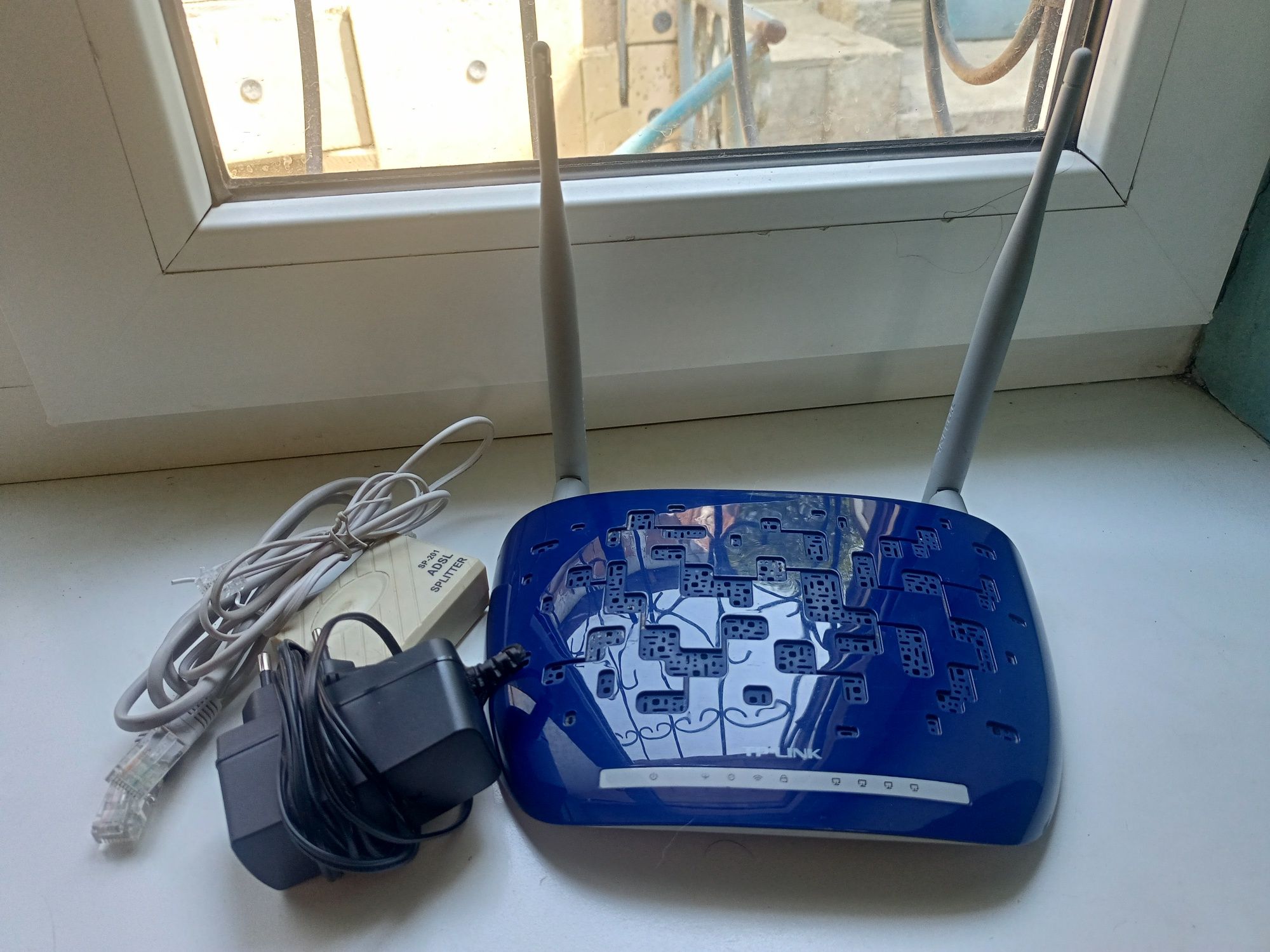 Продам роутер TP-LINK TD-W8960N