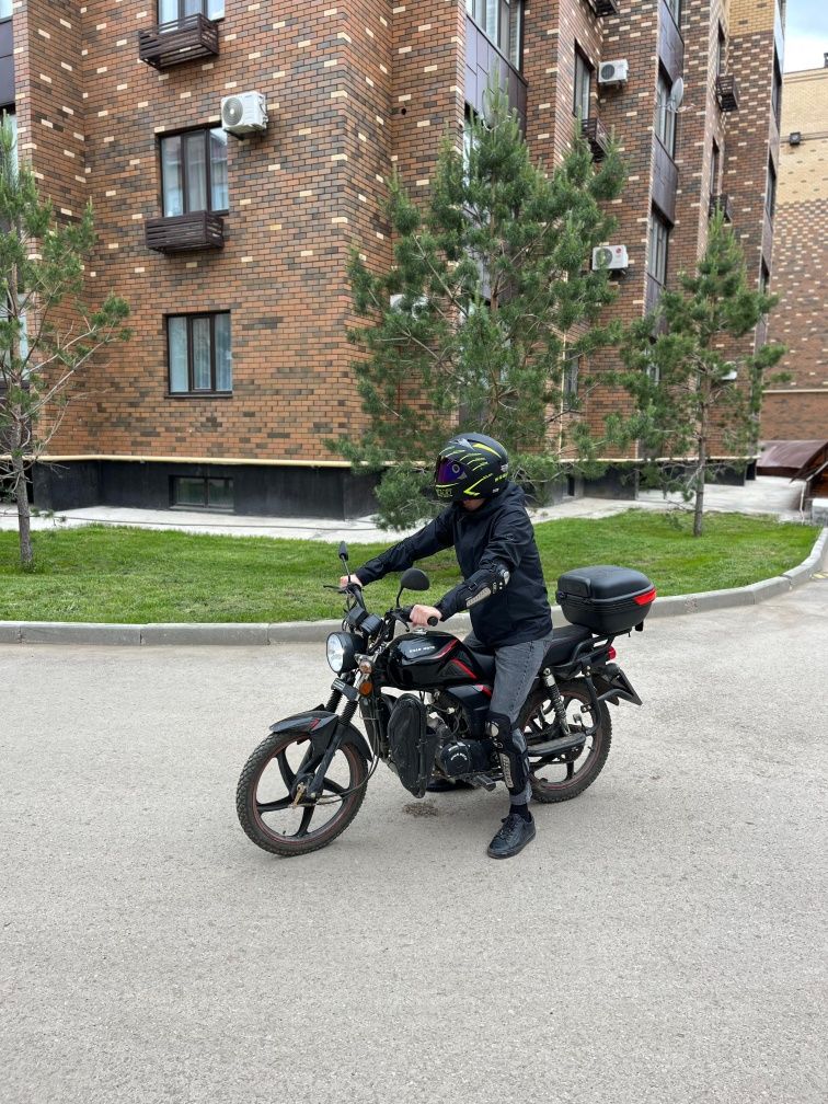Мотоцикл  120 кубов механика новый обкатку не прошел