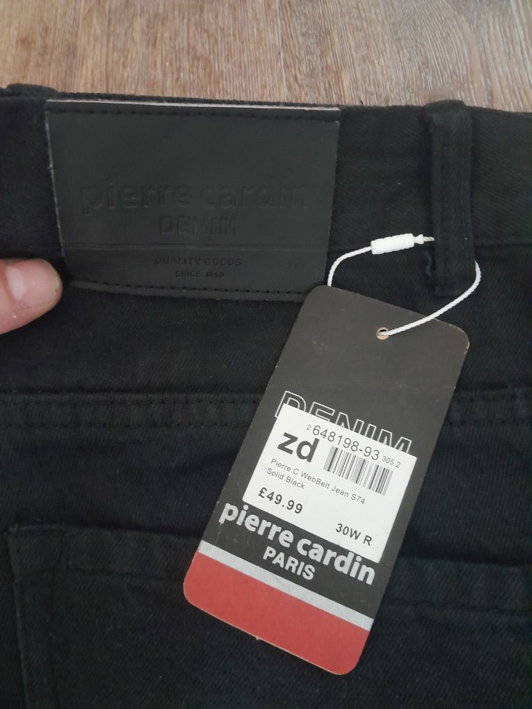 Pierre Cardin оригинал W30 L29 см все обьяв hugo Levi's kangol calvin