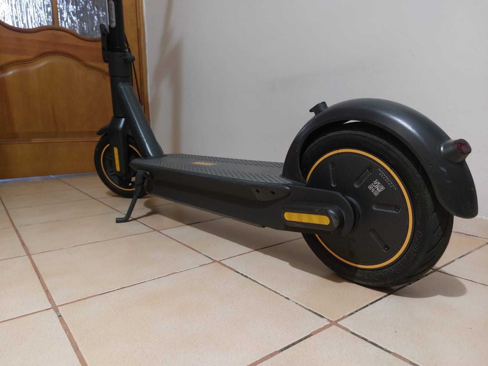 Электросамокат Ninebot KickScooter MAX G30P