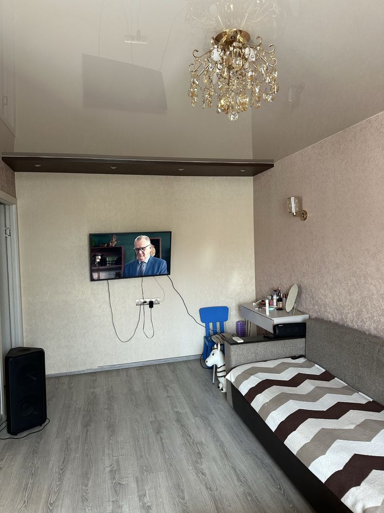 Продается 2-х комнатная квартира Бурова 27/2