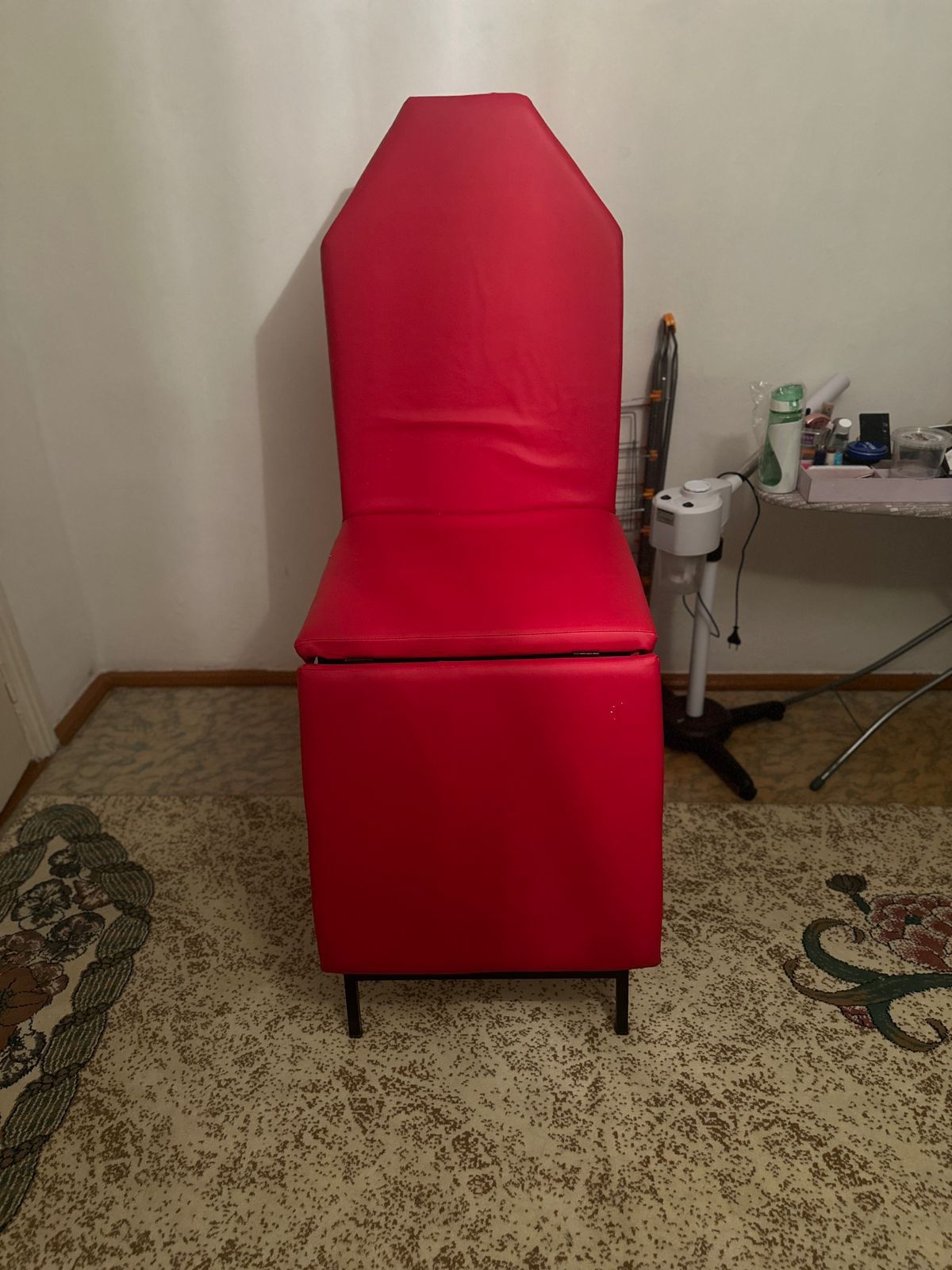 Кушетка для бьюти сферы