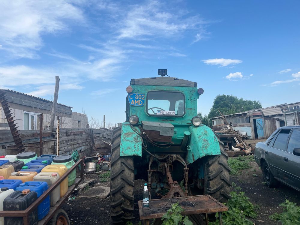 Трактор т40 на ходу срочно продам с куном