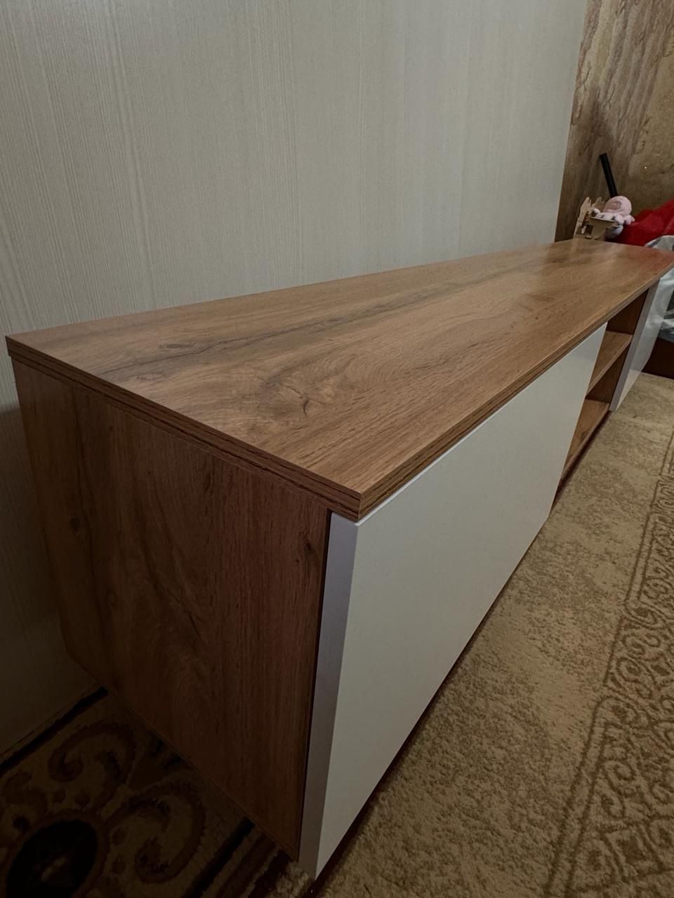Продам телевизионные тумбы
