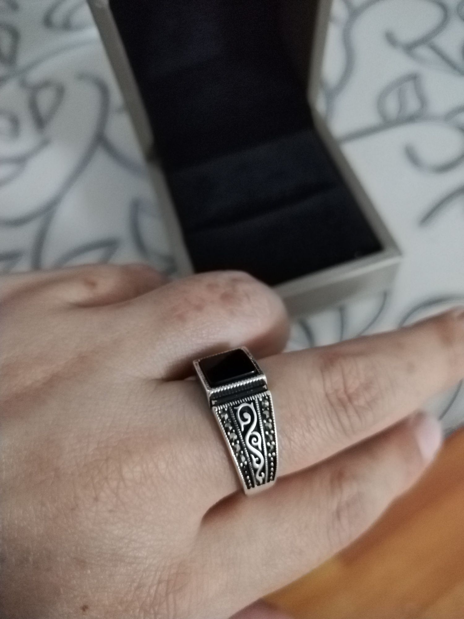 Продам новый серебро