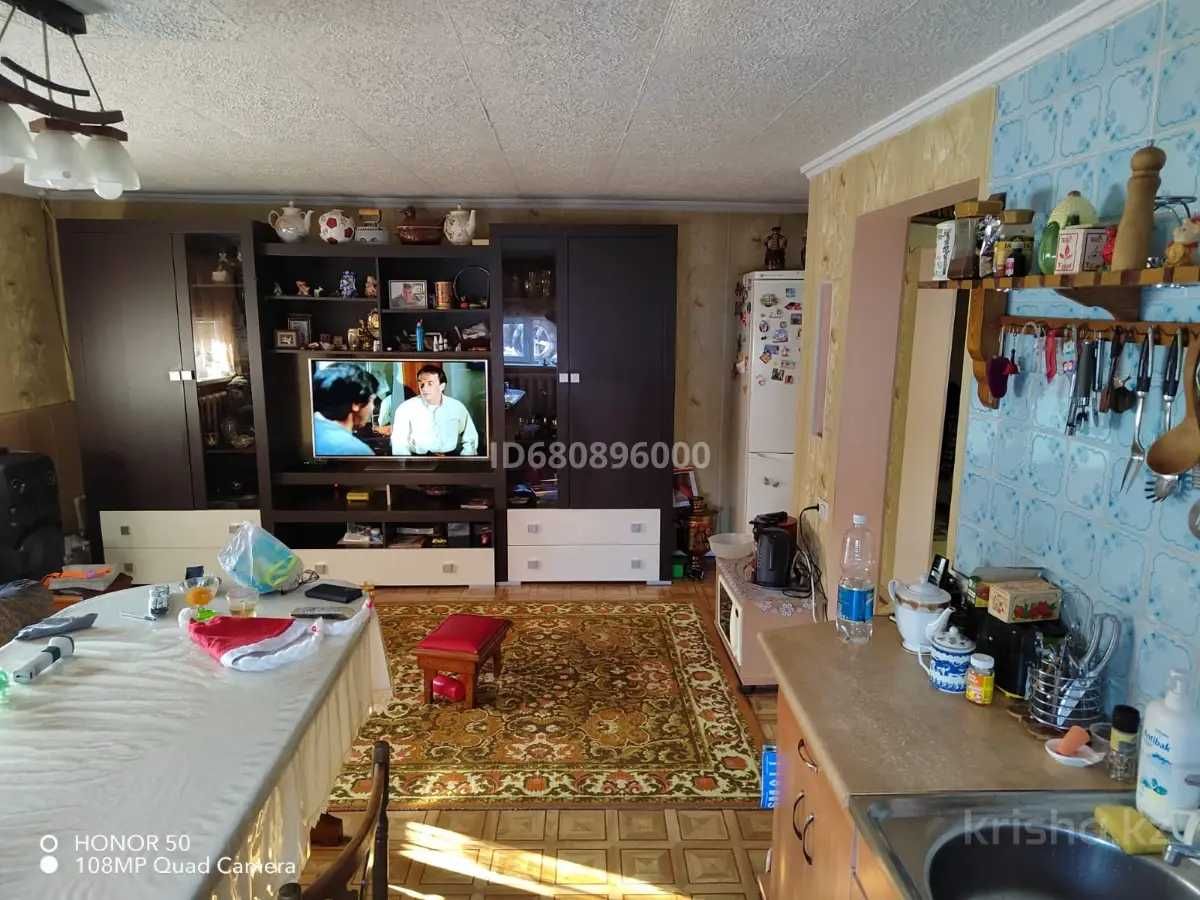 Продам дом 2 -х этажный ,Восточный мкр