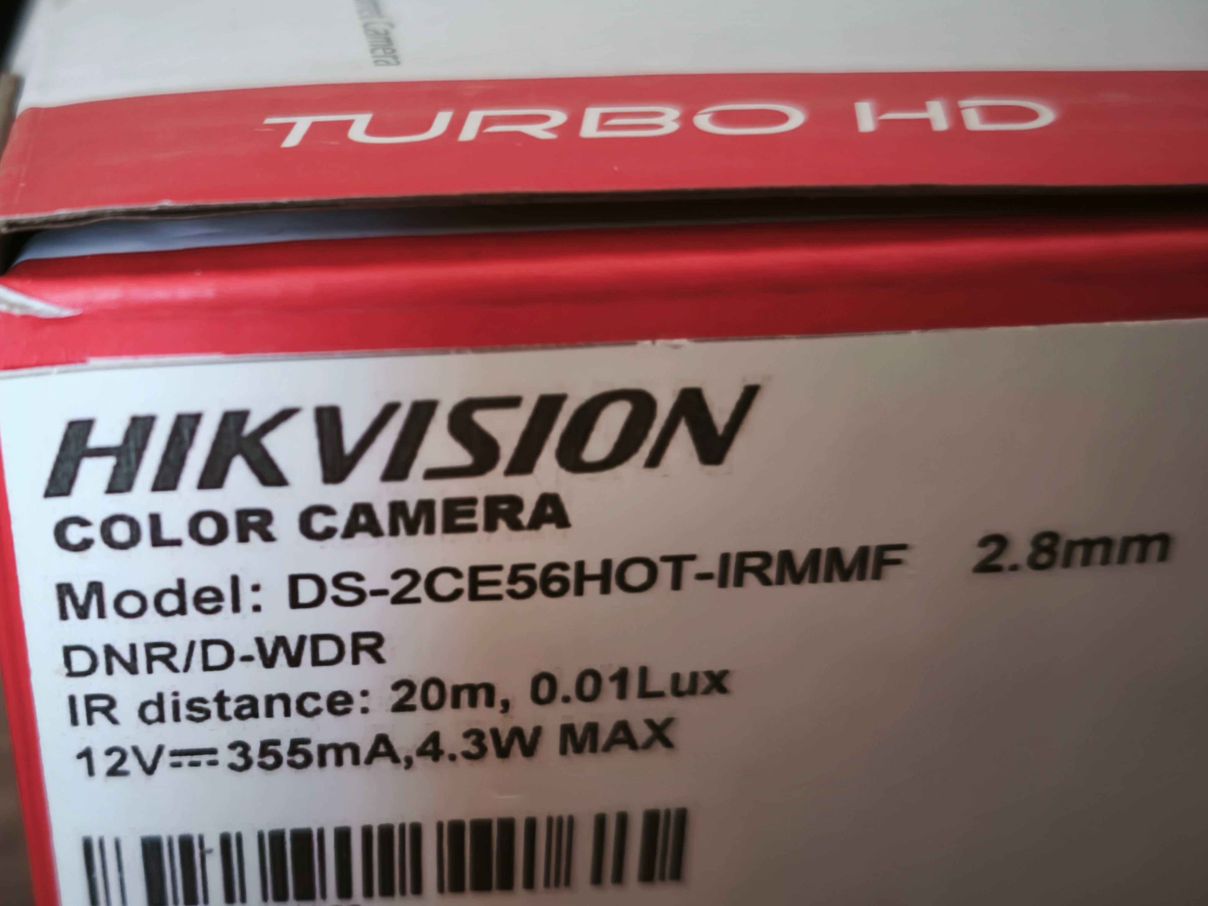 купольная видеокамера Hikvision DS-2CE56H0T-IRMMF (2,8 мм) HD TVI 5МП