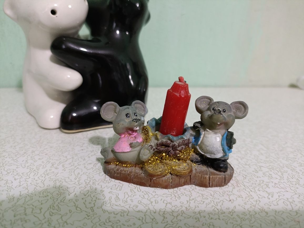 Перечницы и корзинка