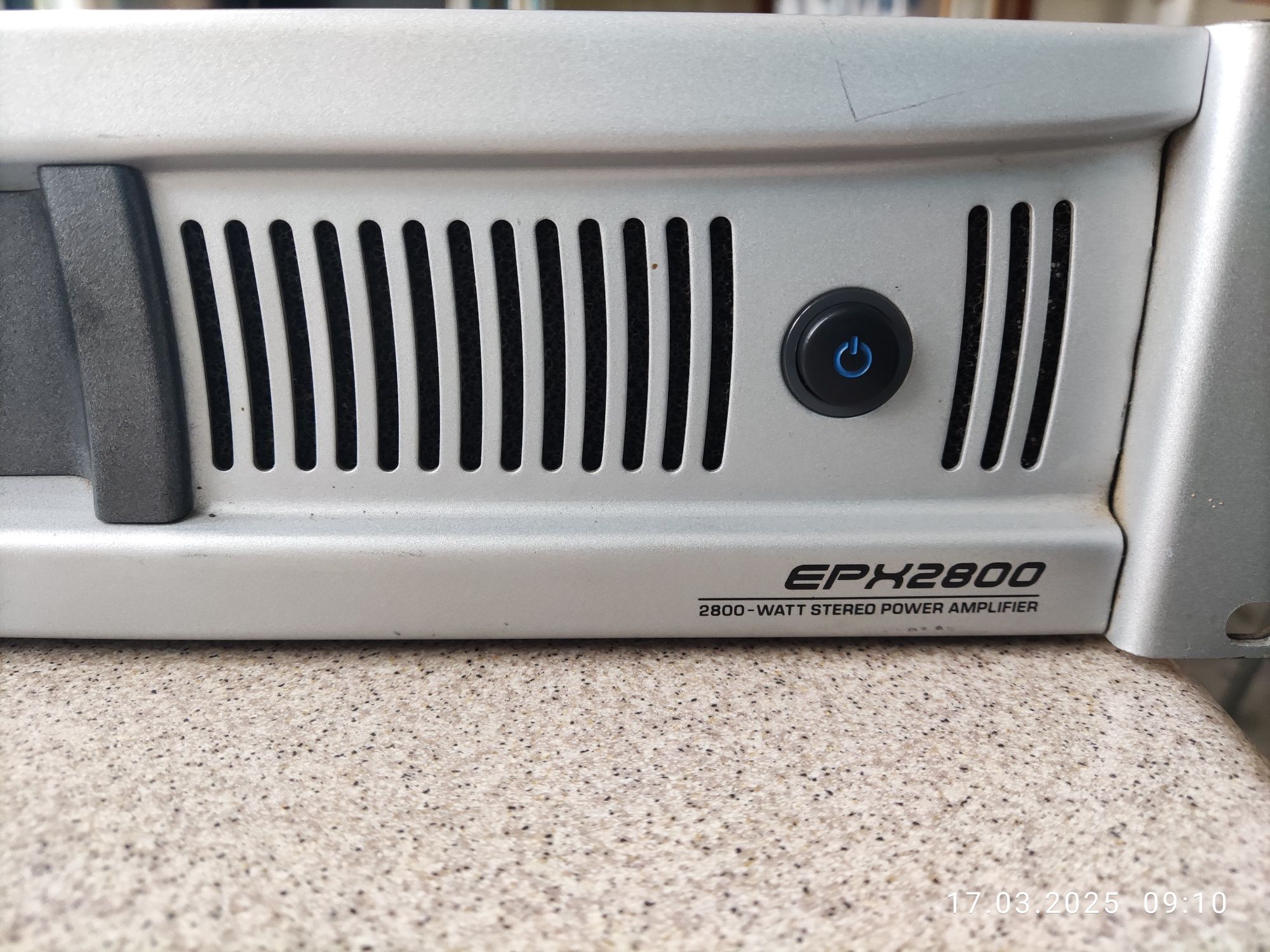 Срочно. Behringer EPX2800 усилитель мощности.