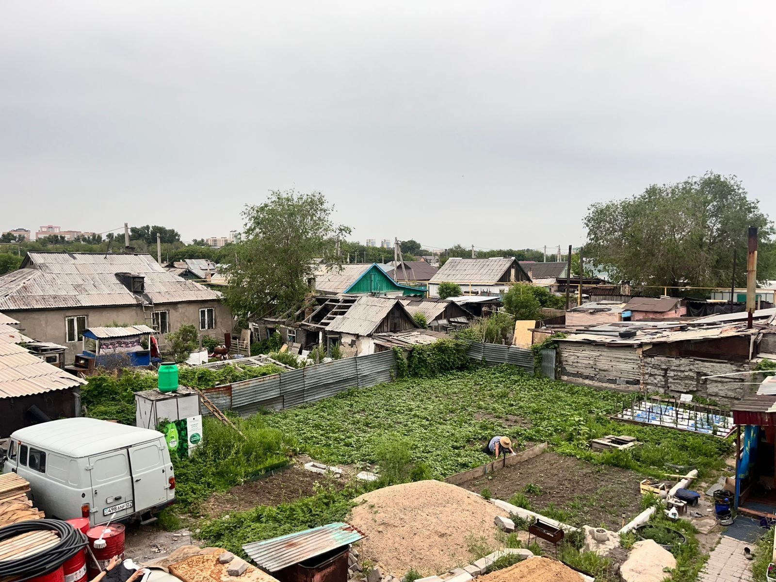 Продаю два дома по цене одного