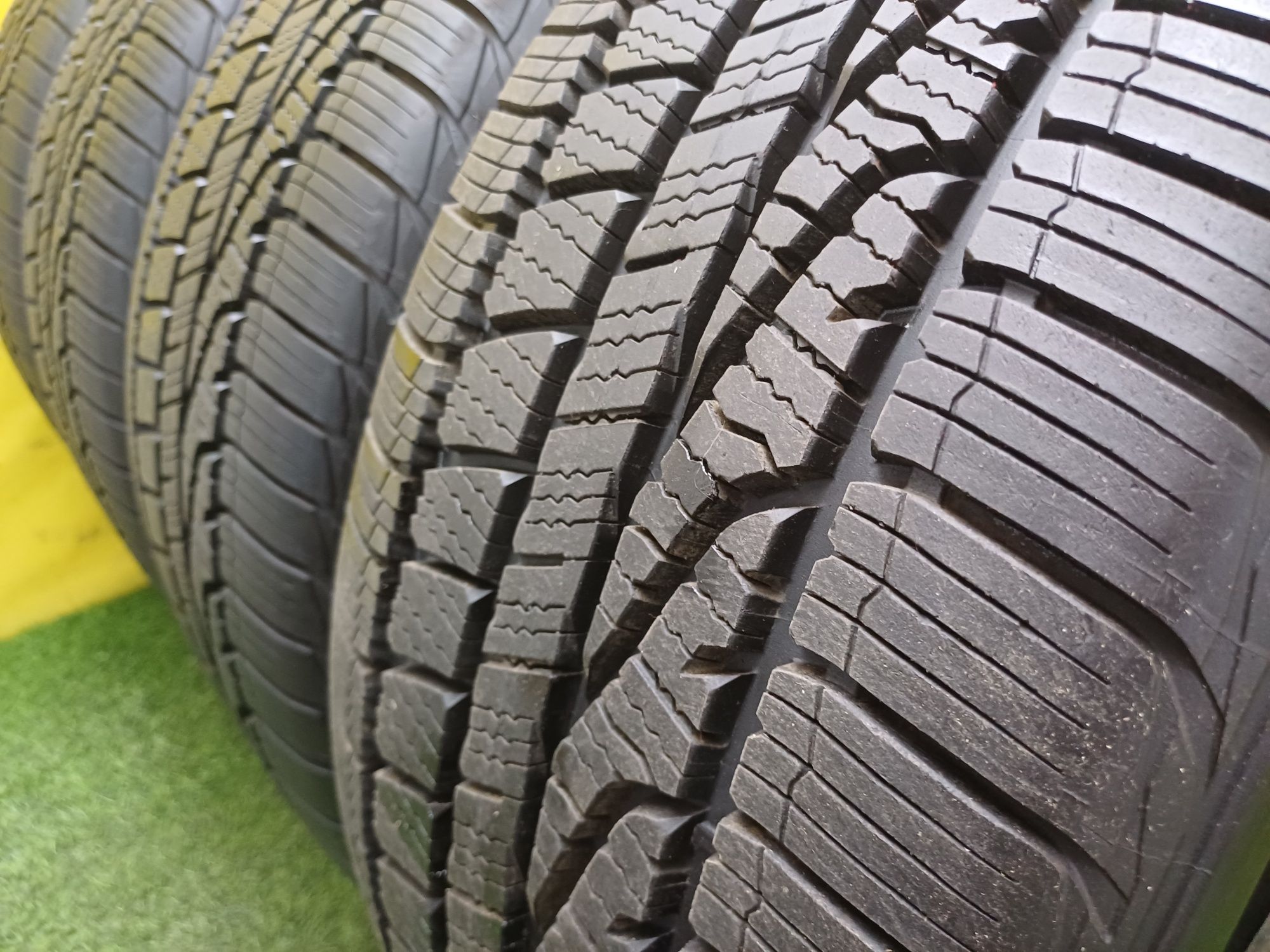 Шины 255. 50 R19 Goodyear комплект