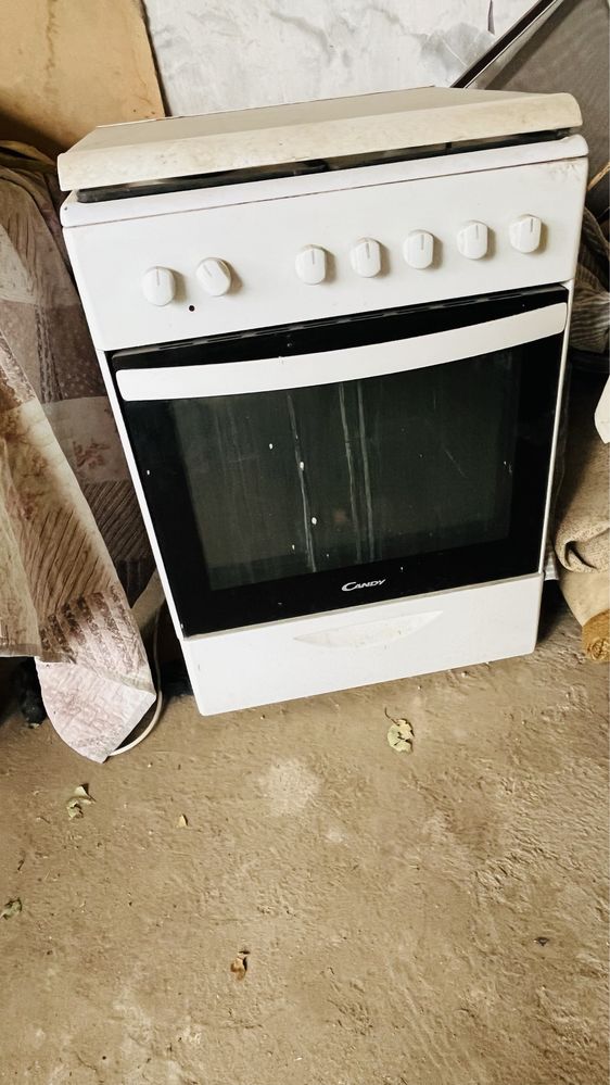 Продам газовую плиту