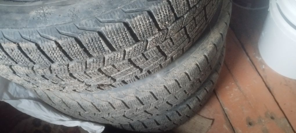 Продам диски с зимней ризиной. 17