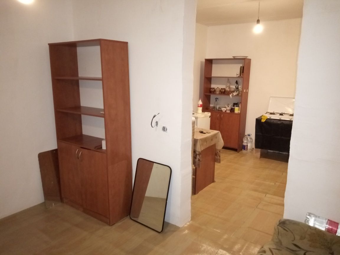 Продам земельный участок с времянкой в Кольащи