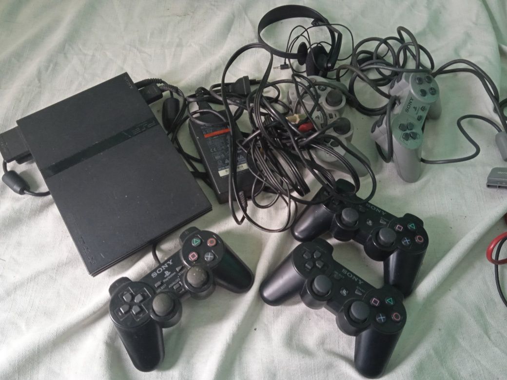 Playstation 2 SONY Оригинал scph-77004 и Клавиатура для Геймеров
