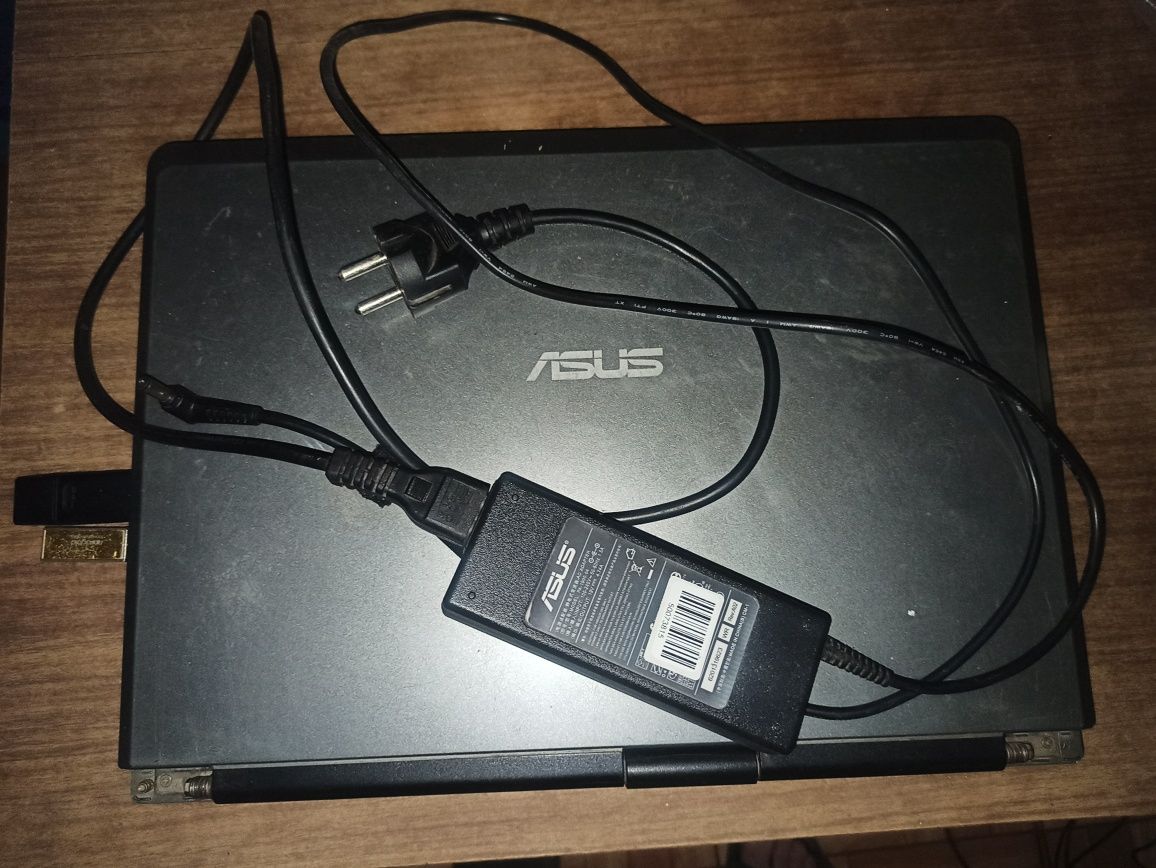 Продам ноутбук ASUS