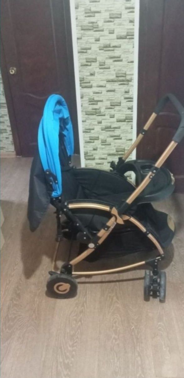 Продам детскую коляску