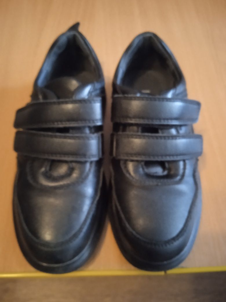 Продам школьные вещи