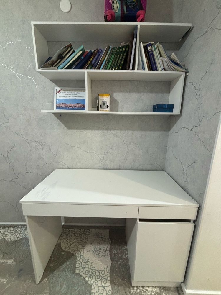 Шкафы,столы,мебель