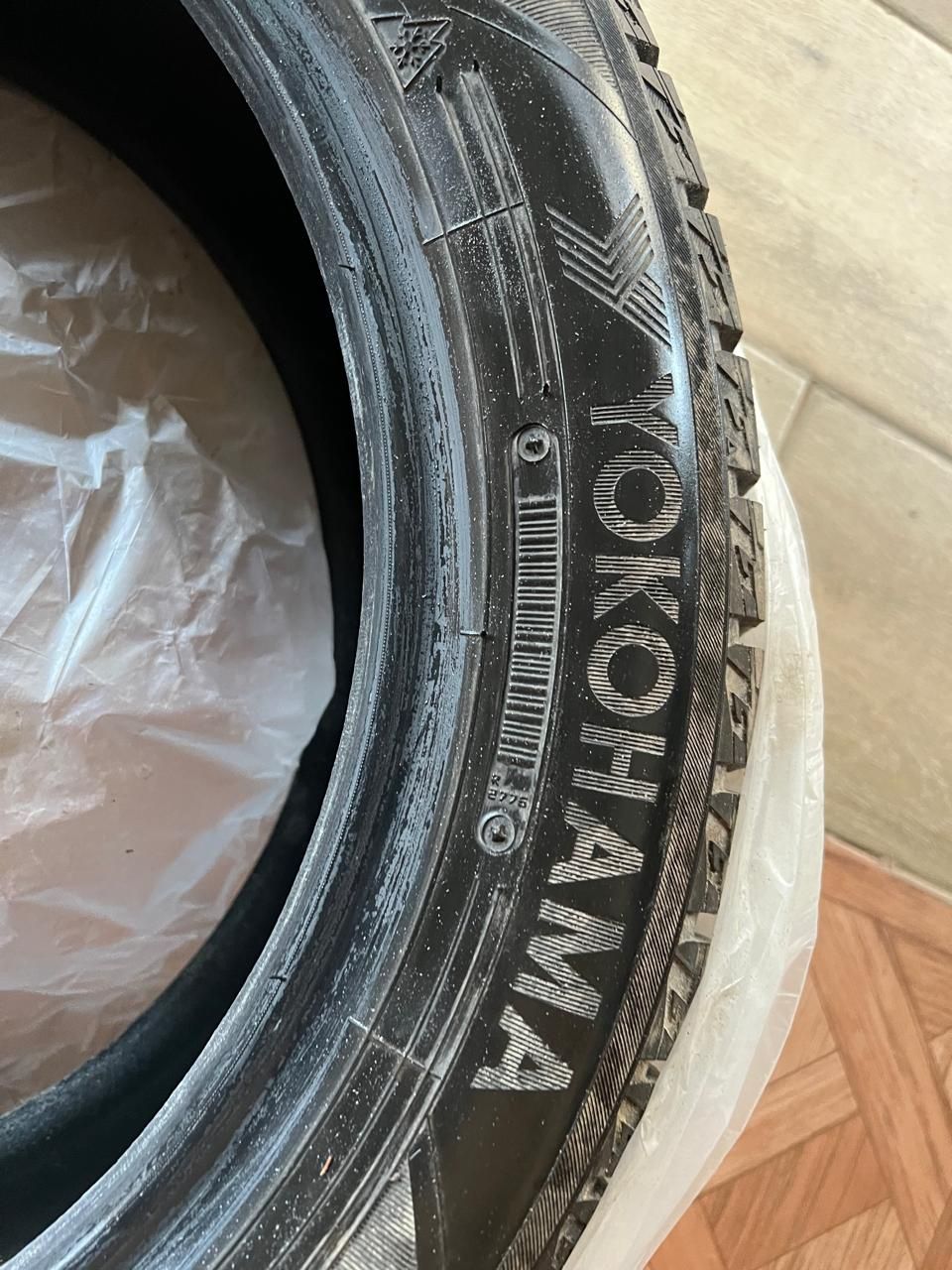 Зимние шины Yokohama R16 195/55
Продам комплект