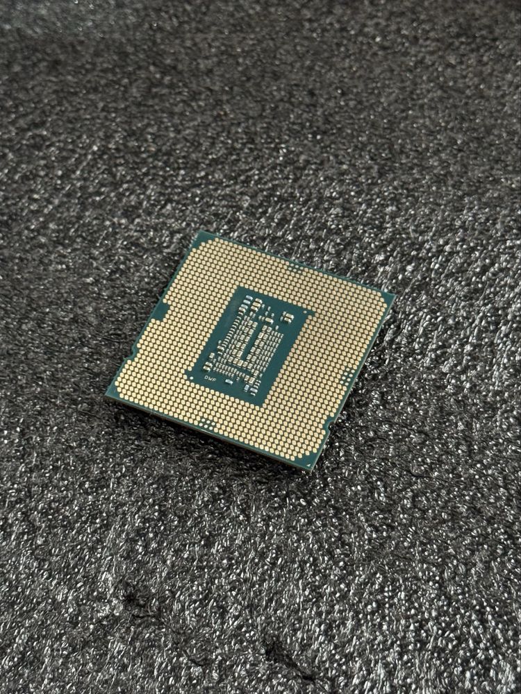 Продам Intel Core i5-10400
