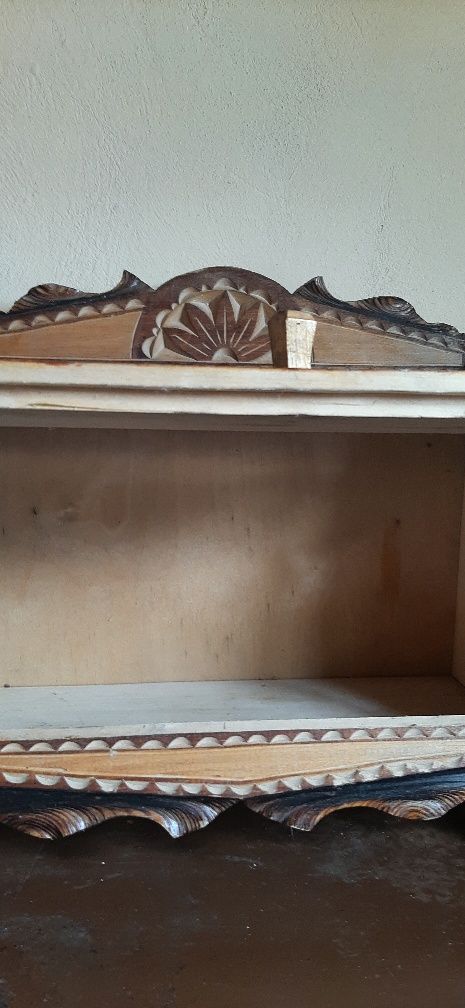Продам деревянную хлебницу и набор для кухни.