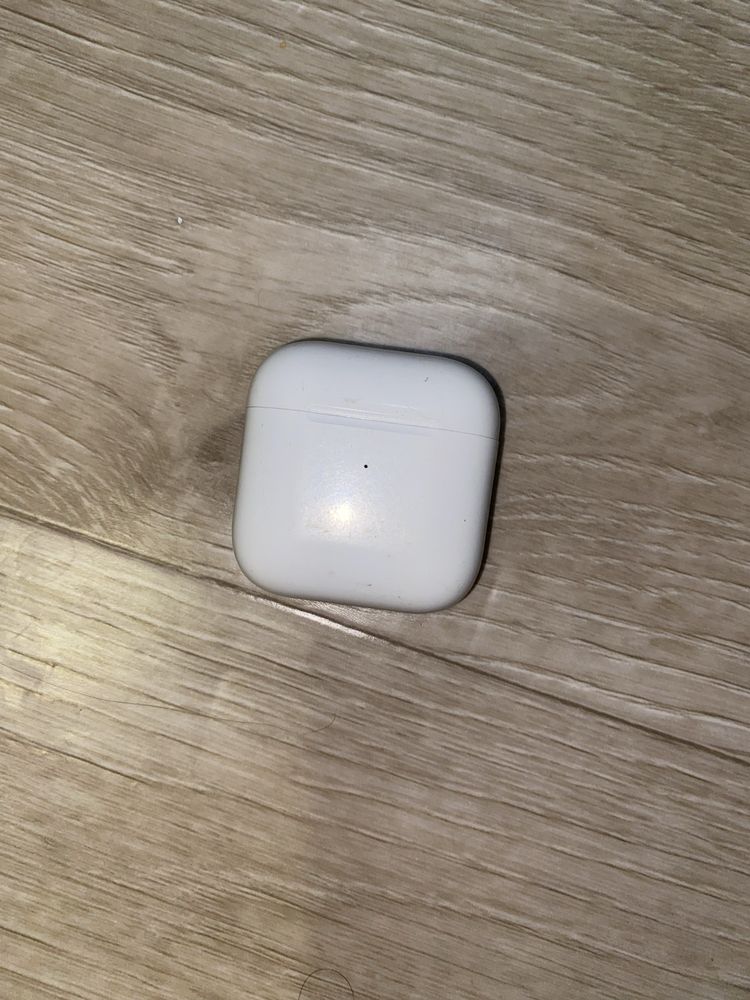 AirPods aplle оригинал б/у