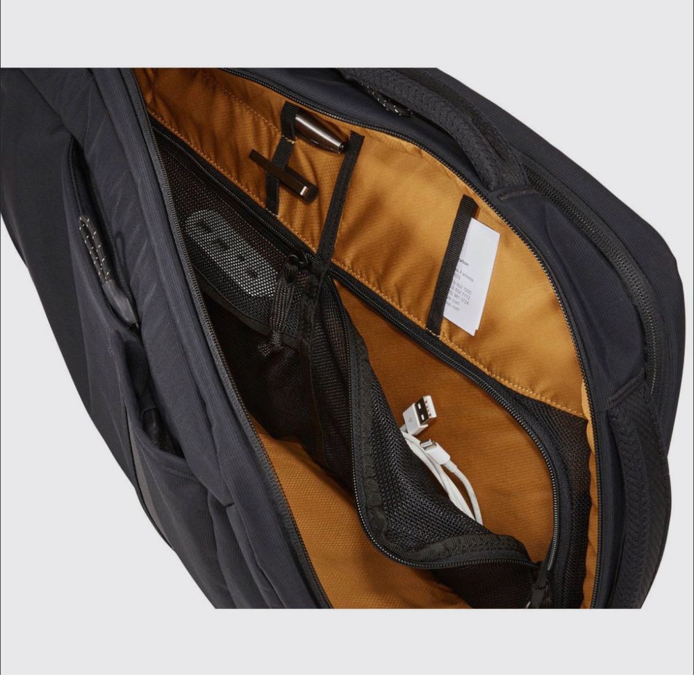 Thule Paramount Convertible Backpack Black