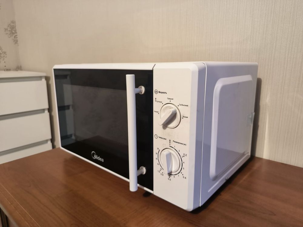 Микроволновка Midea новая