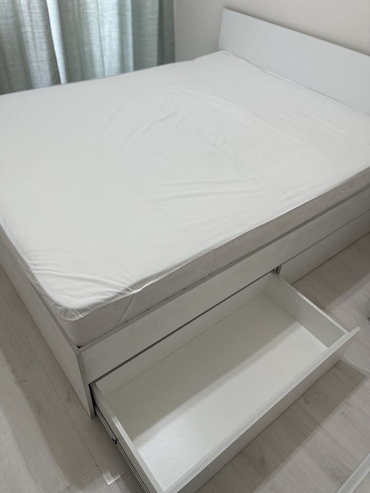 Продам кровать 160*200