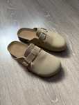Тапочки в стиле Birkenstocks