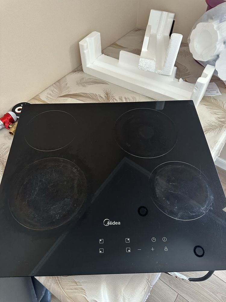 Плита продается midea